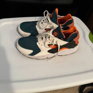 Nike Men's Air Huarache Size 13 (Miami Hurricanes Colors)